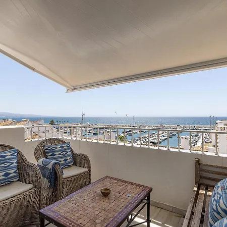 Puerto Banus Harbour View 公寓 *